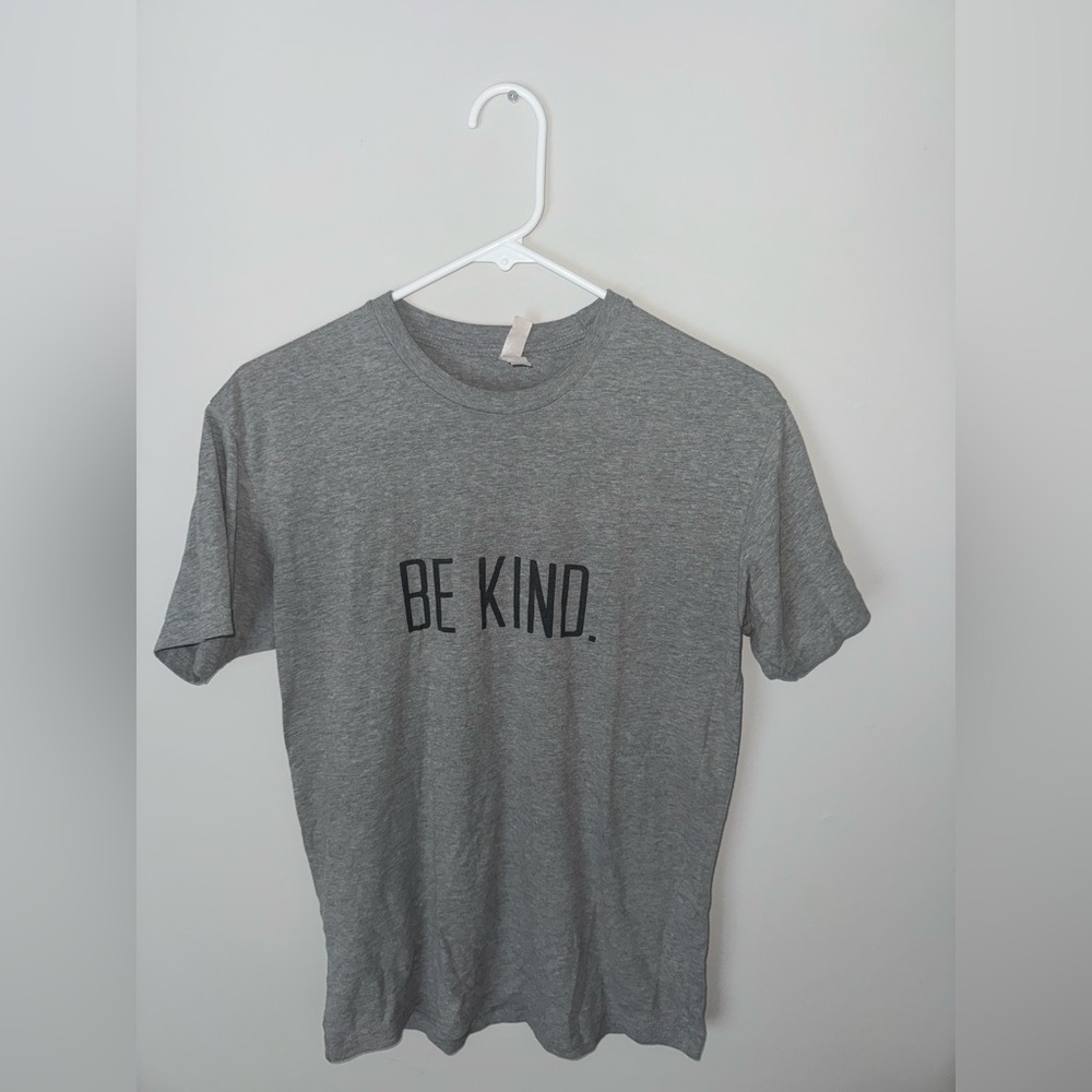 Gray 'Be Kind' T-Shirt